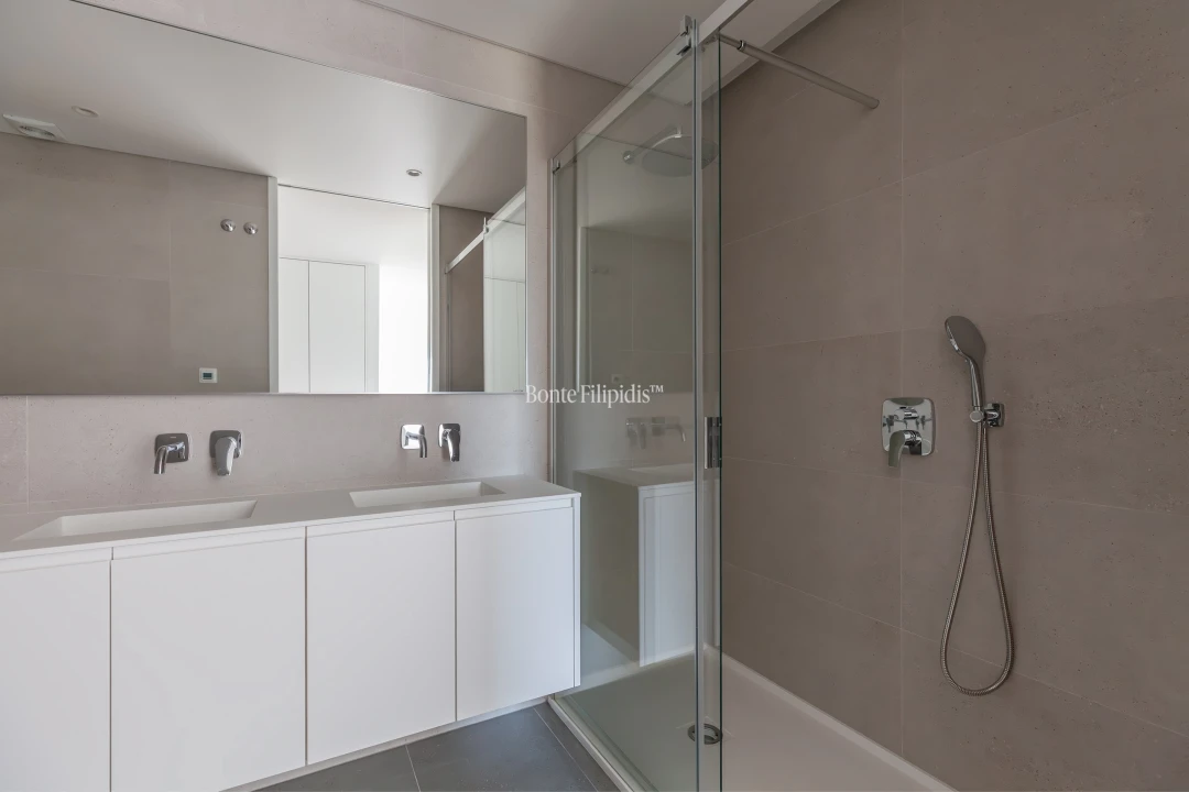 Apartamento T2 para Venda em Carcavelos e Parede Foto 13
