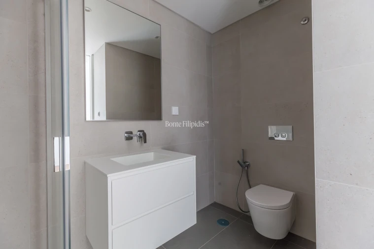 Apartamento T2 para Venda em Carcavelos e Parede Foto 9