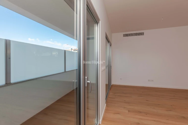 Apartamento T2 para Venda em Carcavelos e Parede Foto 10