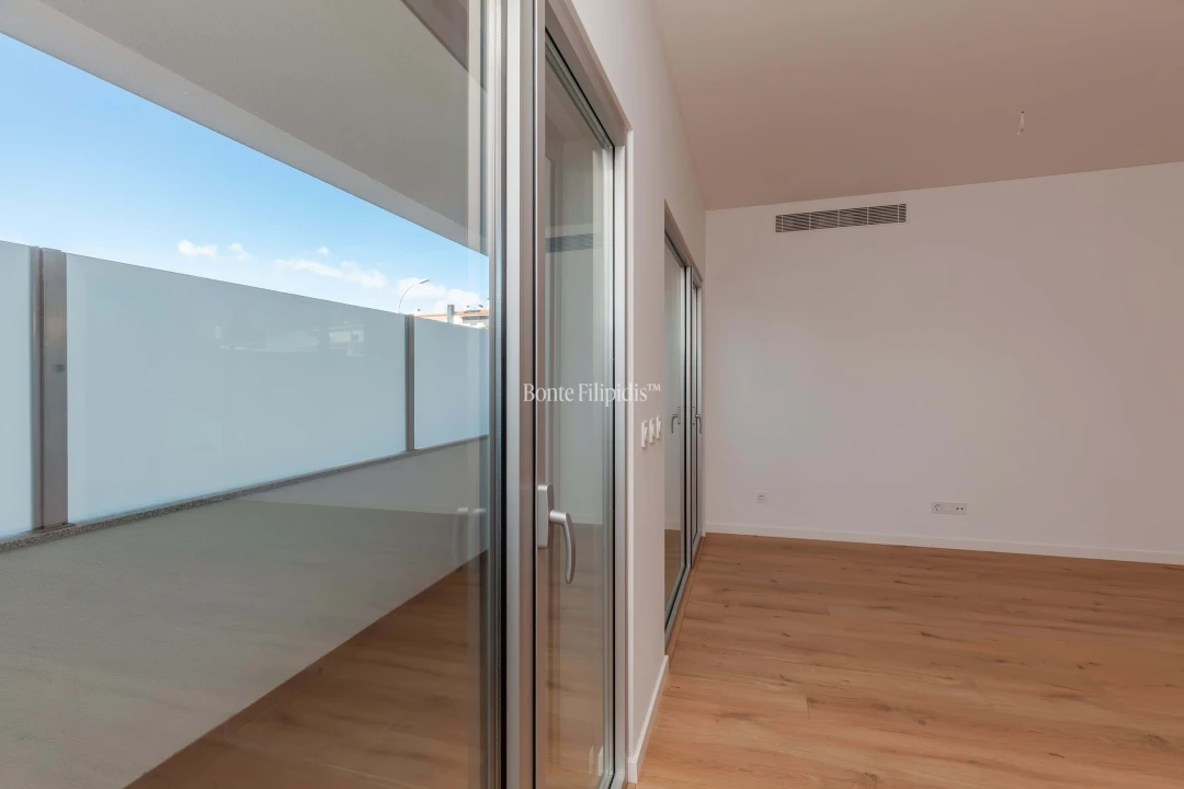 Apartamento T3 para Venda em Carcavelos e Parede Foto 12