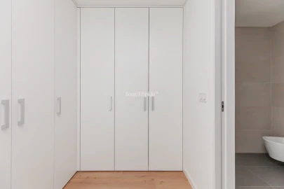 Apartamento T3 para Venda em Carcavelos e Parede