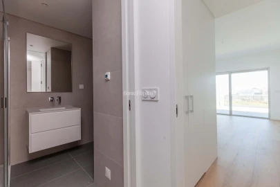 Apartamento T3 para Venda em Carcavelos e Parede