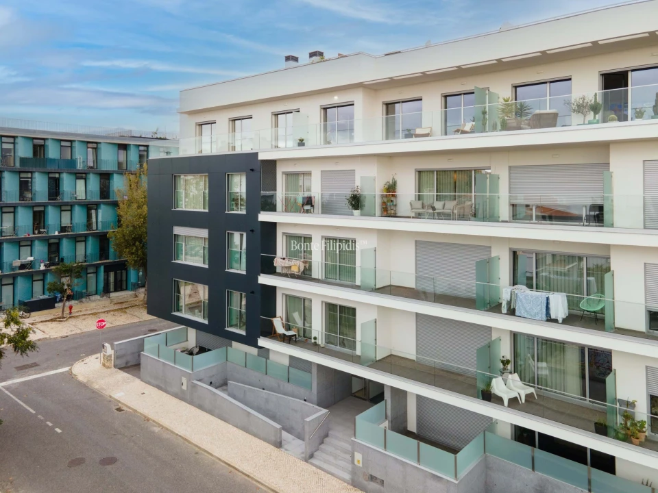 Apartamento T3 para Venda em Carcavelos e Parede Foto 34