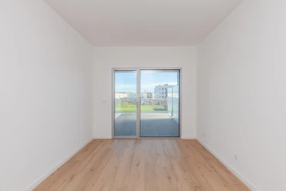 Apartamento T4 para Venda em Carcavelos e Parede
