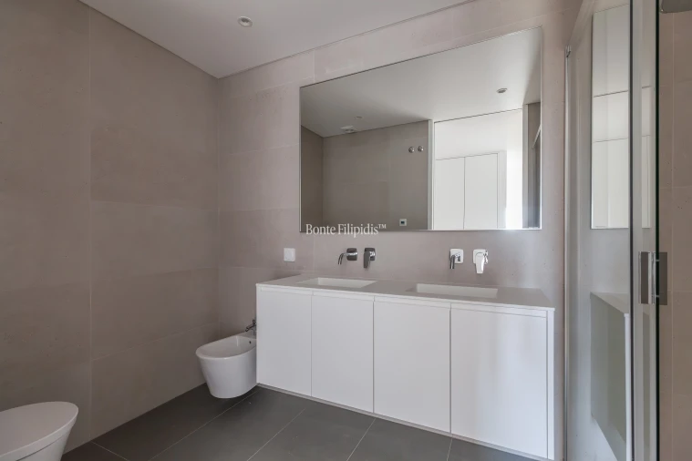 Apartamento T4 para Venda em Carcavelos e Parede Foto 26