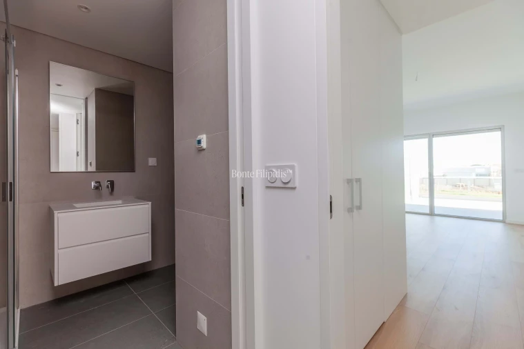 Apartamento T4 para Venda em Carcavelos e Parede Foto 14