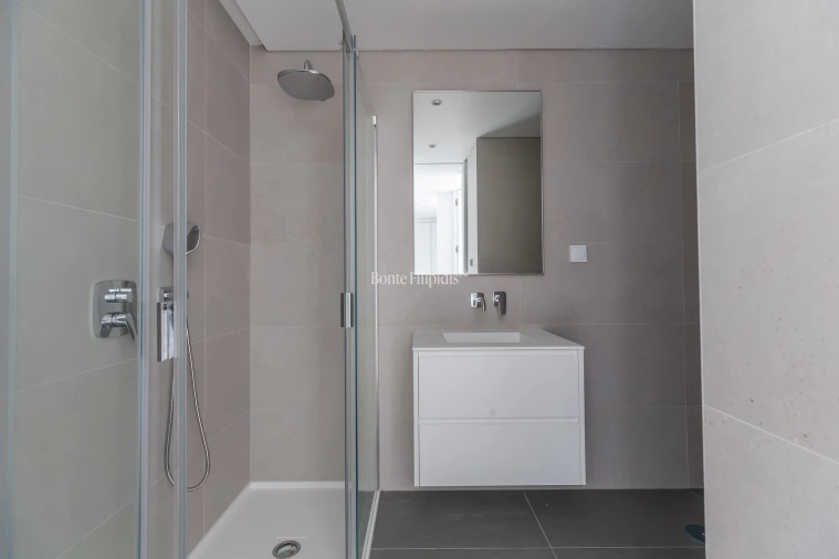 Apartamento T4 para Venda em Carcavelos e Parede Foto 15