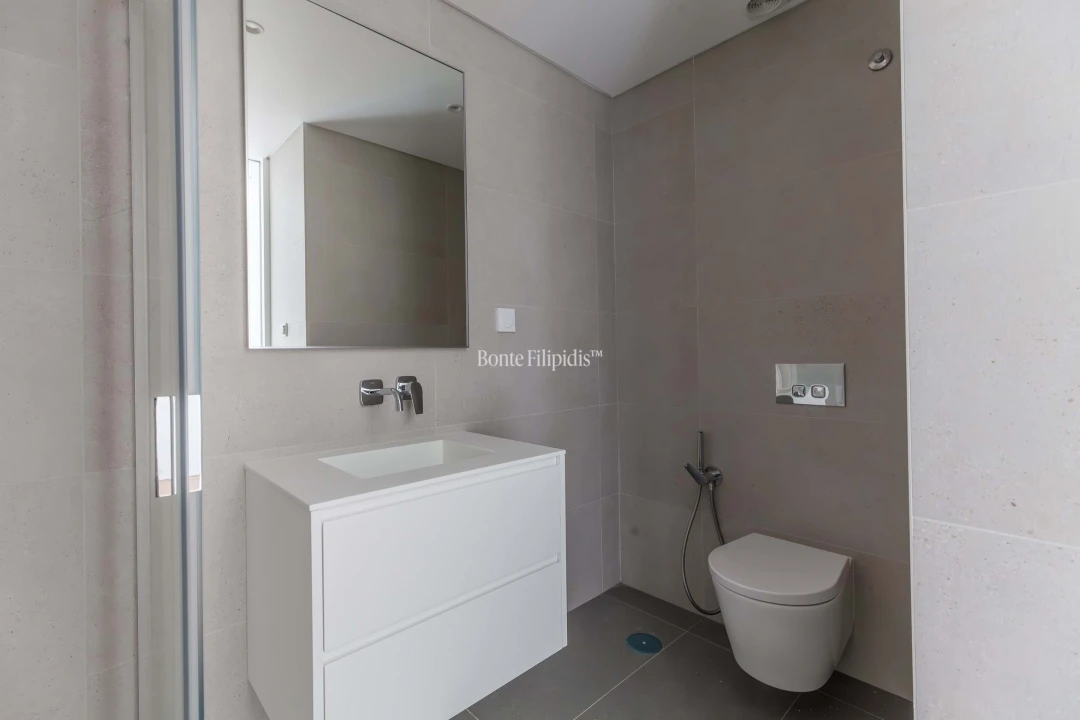 Apartamento T4 para Venda em Carcavelos e Parede Foto 16