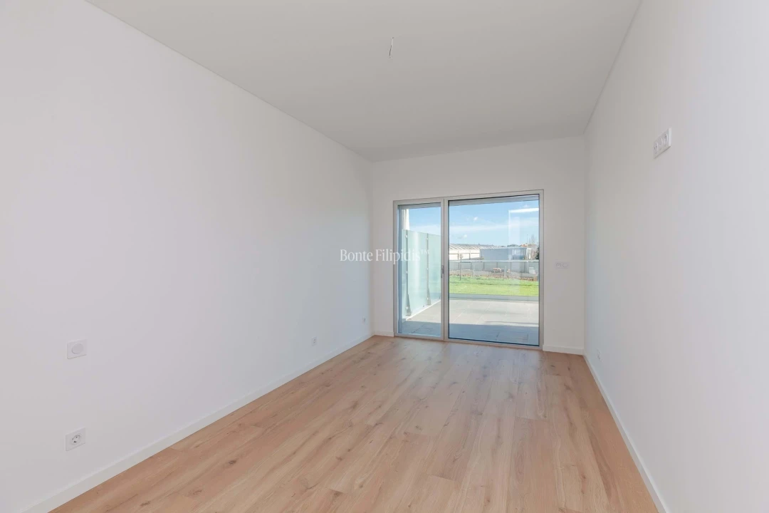 Apartamento T4 para Venda em Carcavelos e Parede Foto 17