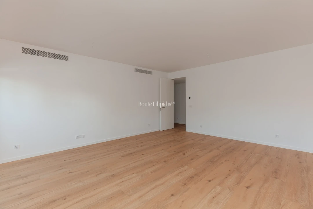 Apartamento T4 para Venda em Carcavelos e Parede Foto 11