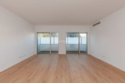 Apartamento T2 para Venda em Carcavelos e Parede