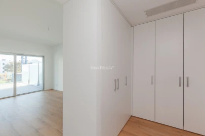 Apartamento T3 para Venda em Carcavelos e Parede