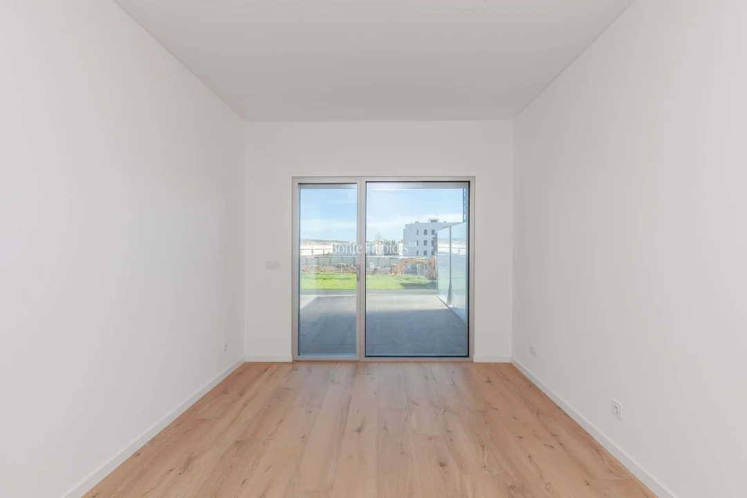 Apartamento T3 para Venda em Carcavelos e Parede Foto 25