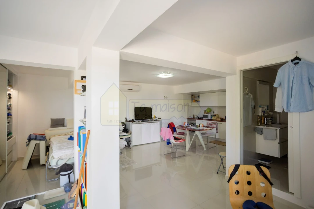 Moradia T4 para Venda em Santa Barbara de Nexe Foto 40