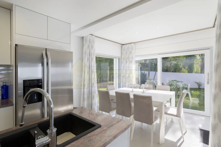 Moradia T4 para Venda em Santa Barbara de Nexe Foto 20