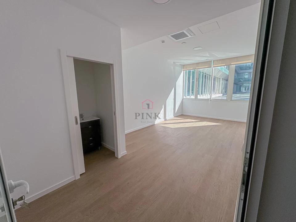 Escritório para Venda em Funchal (Se) Foto 2