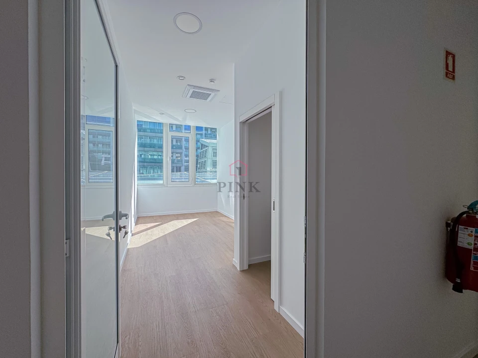 Escritório para Venda em Funchal (Se) Foto 13