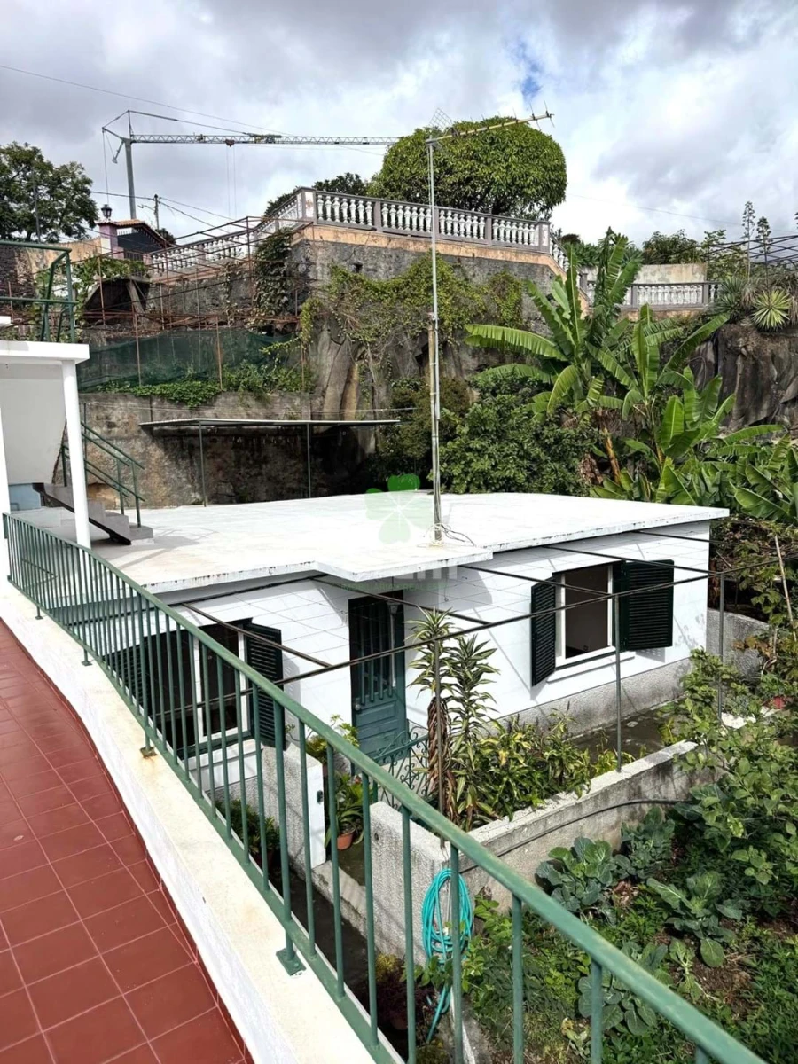 Moradia T3 para Venda em Funchal (São Pedro) Foto 1