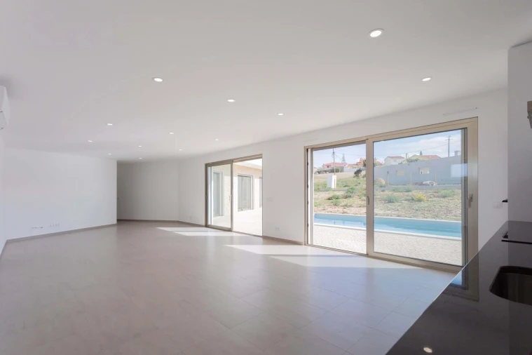 Moradia T3 para Venda em Nadadouro Foto 4