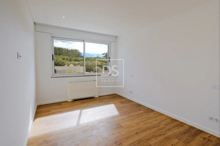 Moradia T4 para Venda em Alcabideche Foto 37