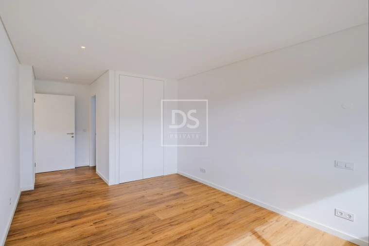 Moradia T4 para Venda em Alcabideche Foto 50