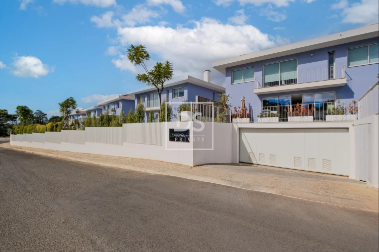 Moradia T4 para Venda em Alcabideche Foto 8