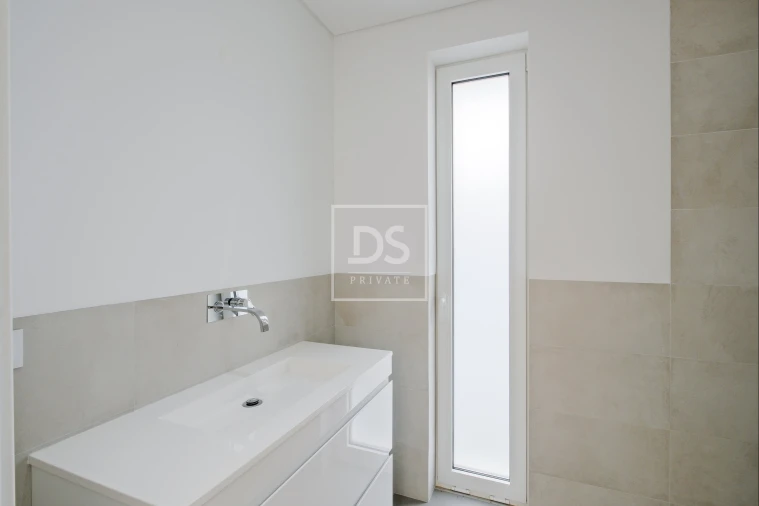 Moradia T4 para Venda em Alcabideche Foto 35