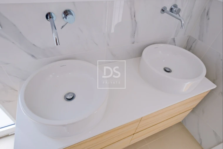 Moradia T4 para Venda em Alcabideche Foto 46