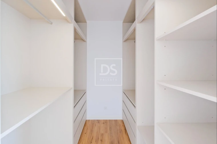 Moradia T4 para Venda em Alcabideche Foto 42