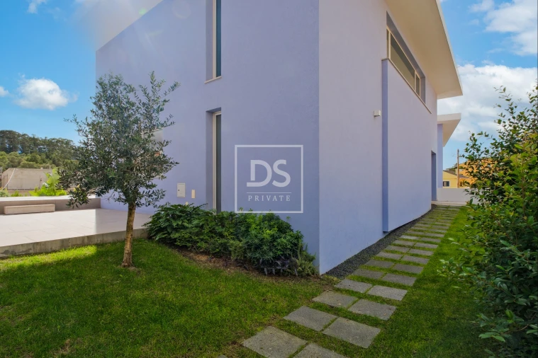 Moradia T4 para Venda em Alcabideche Foto 19