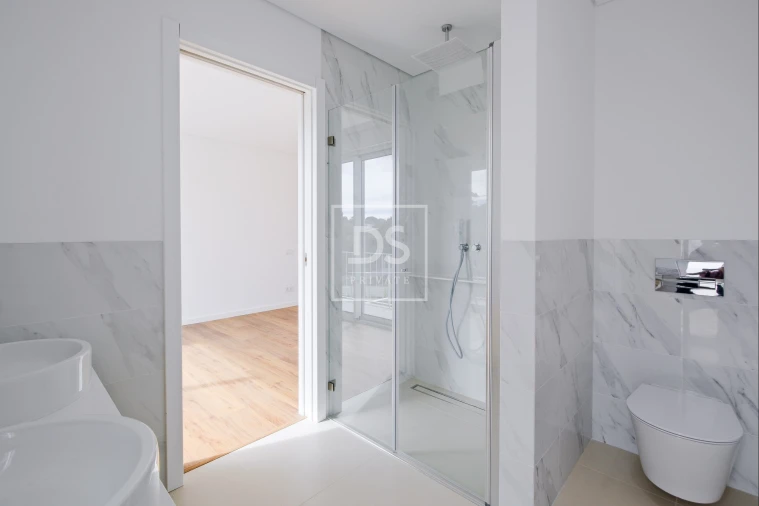 Moradia T4 para Venda em Alcabideche Foto 45