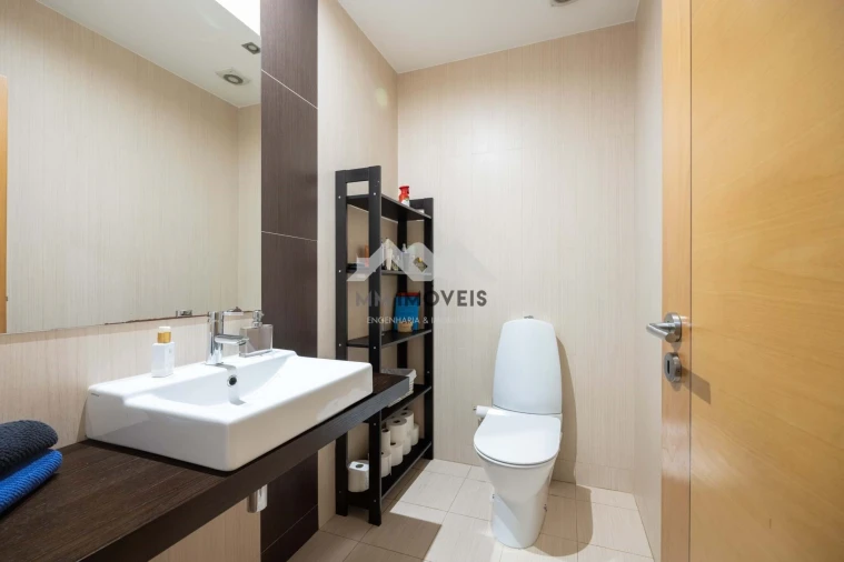 Moradia T3 para Venda em Santa Marinha e São Pedro da Afurada Foto 23