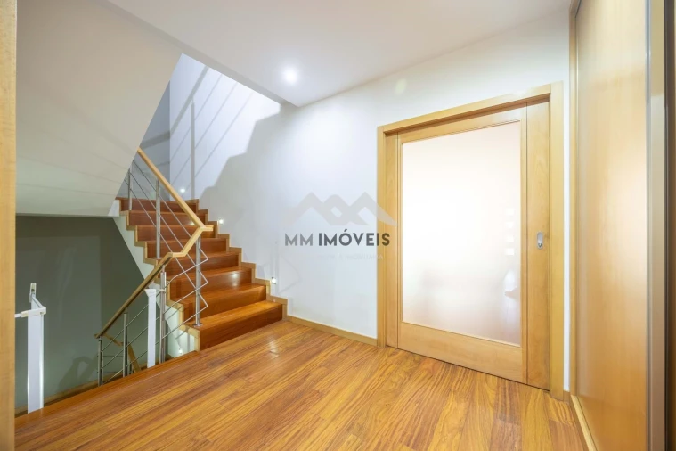 Moradia T3 para Venda em Santa Marinha e São Pedro da Afurada Foto 24