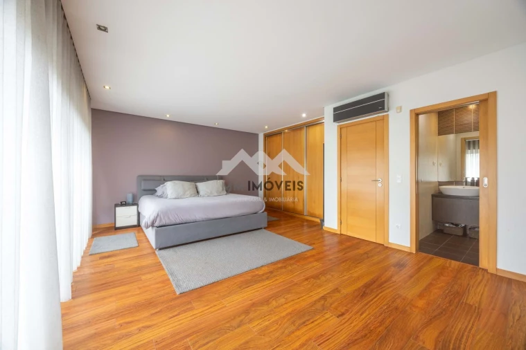 Moradia T3 para Venda em Santa Marinha e São Pedro da Afurada Foto 4