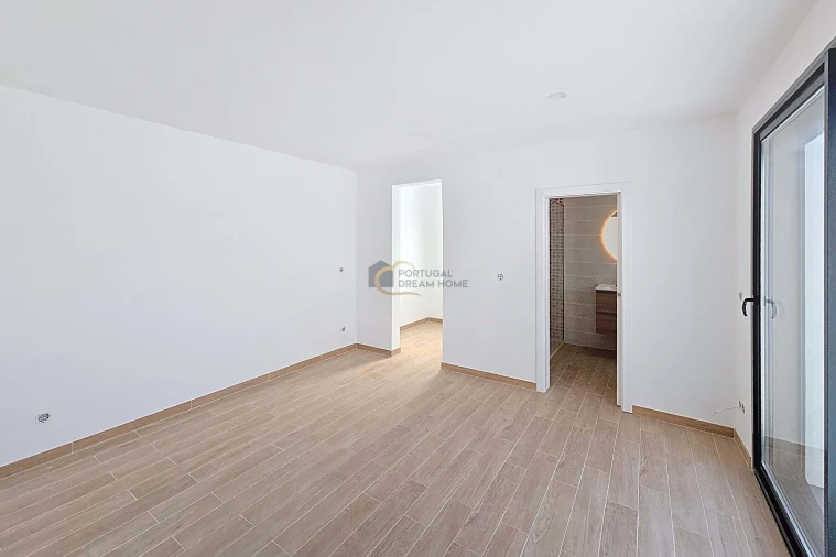 Moradia T4 para Venda em Albufeira e Olhos de Água Foto 18