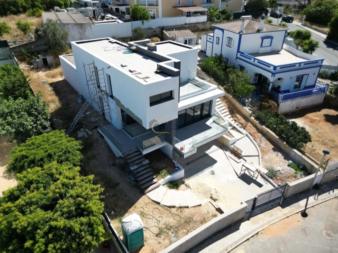 Moradia T4 para Venda em Albufeira e Olhos de Água Foto 21