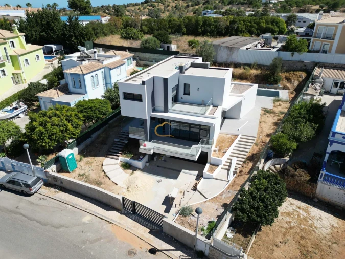 Moradia T4 para Venda em Albufeira e Olhos de Água Foto 22