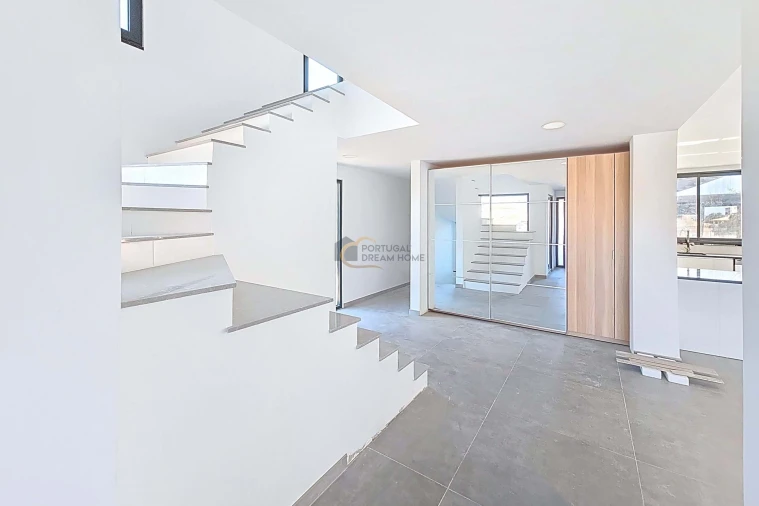 Moradia T4 para Venda em Albufeira e Olhos de Água Foto 7