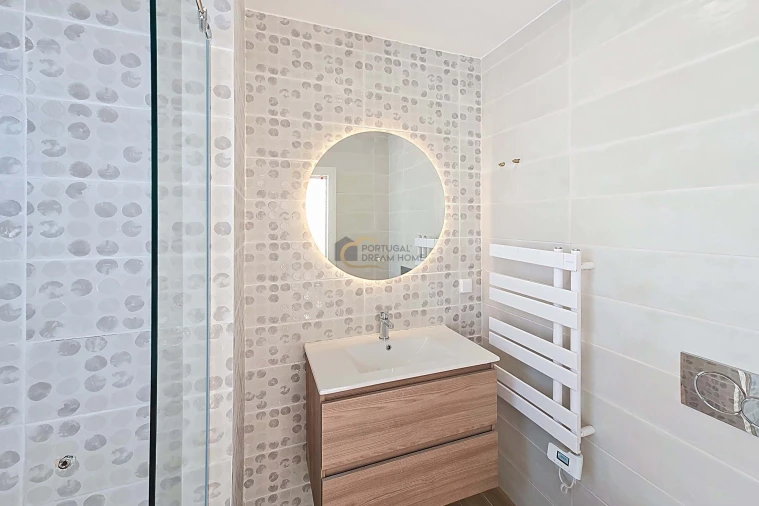 Moradia T4 para Venda em Albufeira e Olhos de Água Foto 16