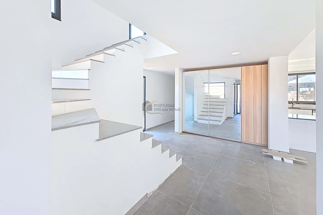 Moradia T4 para Venda em Albufeira e Olhos de Água Foto 7