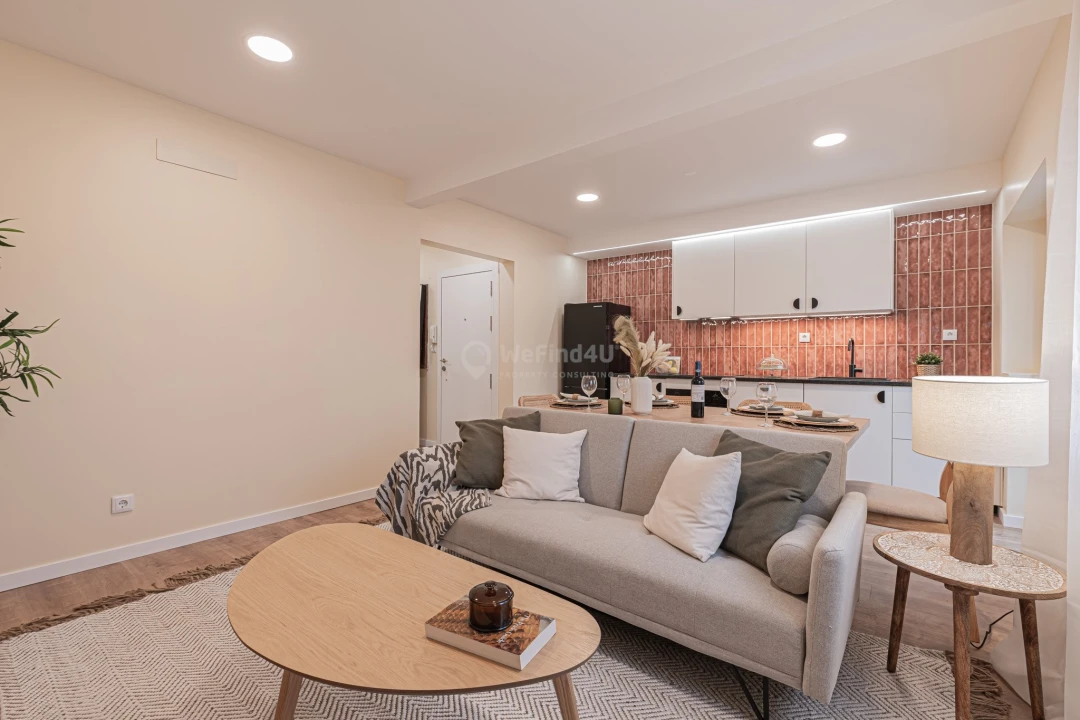 Apartamento T2 para Venda em Santa Iria de Azoia, São João da Talha e Bobadela Foto 2