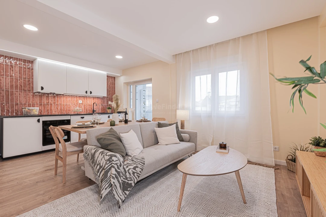 Apartamento T2 para Venda em Santa Iria de Azoia, São João da Talha e Bobadela Foto 1