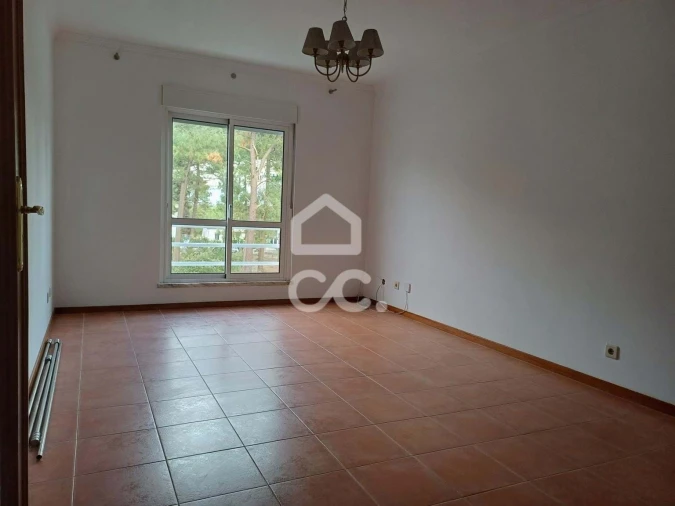 Apartamento T3 para Arrendamento em Azeitão (São Lourenço e São Simão) Foto 6