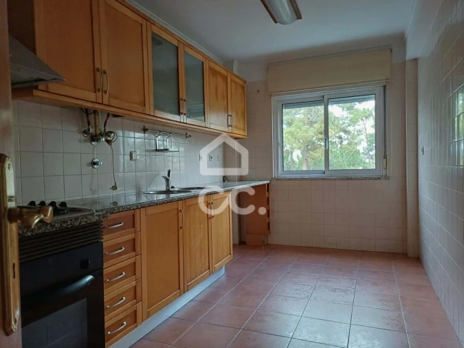 Apartamento T3 para Arrendamento em Azeitão (São Lourenço e São Simão) Foto 2