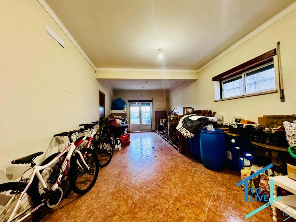 Moradia T5 para Venda em Asseiceira Foto 17