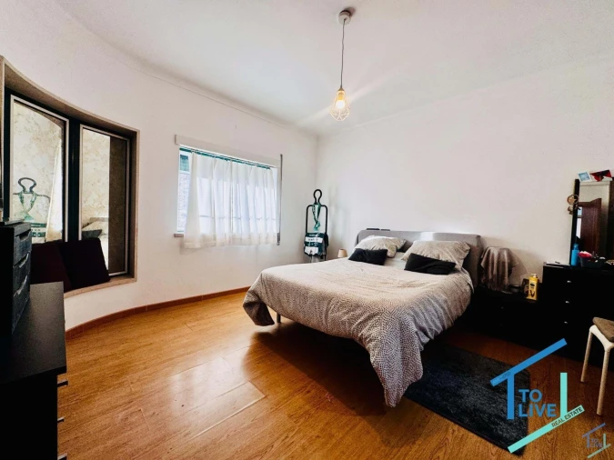 Moradia T5 para Venda em Asseiceira Foto 7