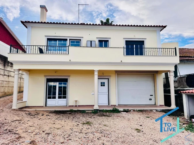 Moradia T5 para Venda em Asseiceira Foto 23