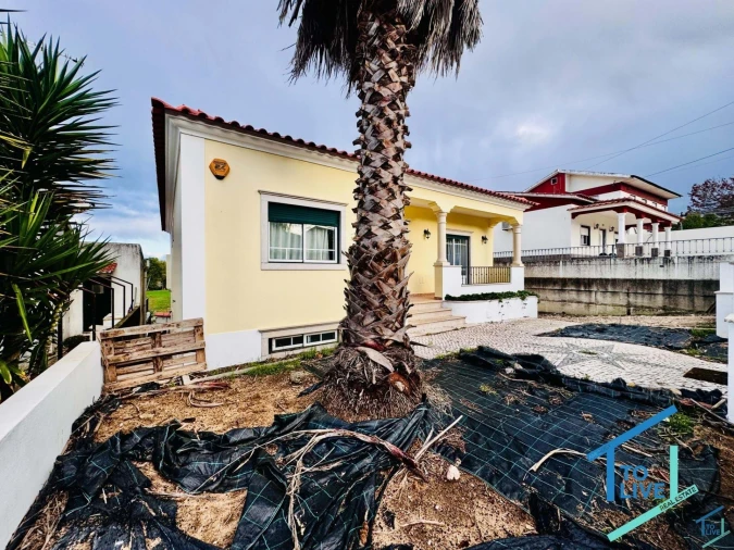 Moradia T5 para Venda em Asseiceira Foto 21