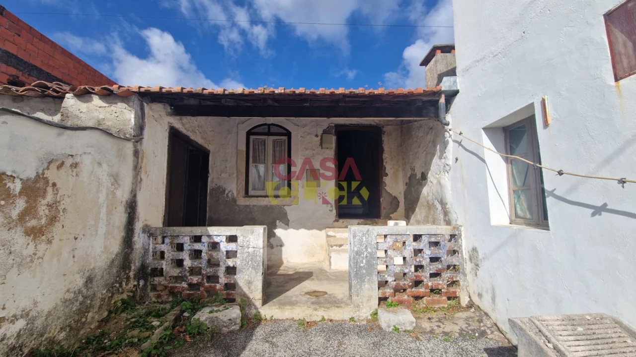 Moradia T2 para Venda em Brogueira, Parceiros de Igreja e Alcorochel Foto 22