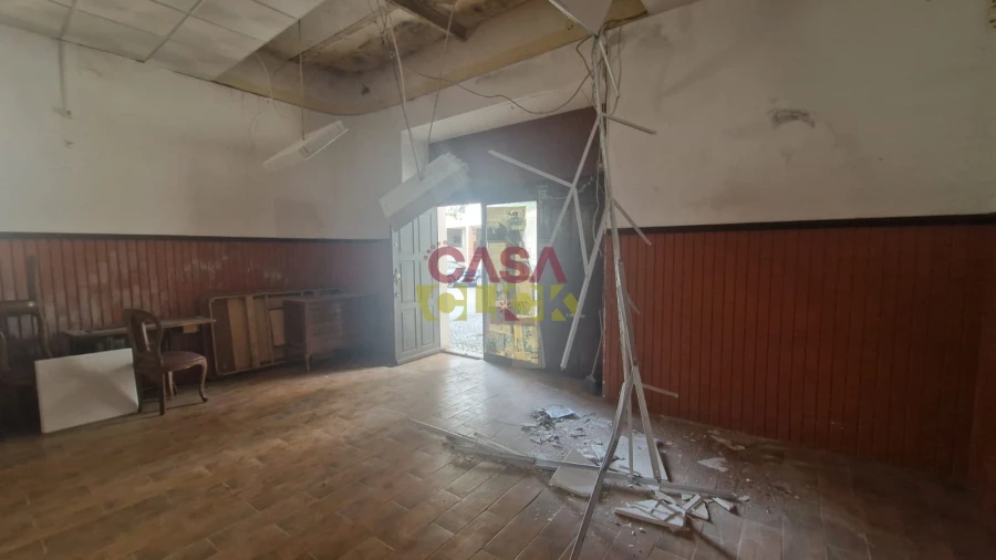 Loja para Arrendamento em Torres Novas (Santa Maria, Salvador e Santiago) Foto 21